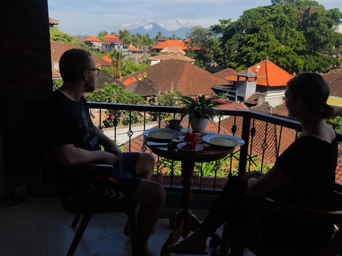 Kampung Sari Homestay Убуд Экстерьер фото